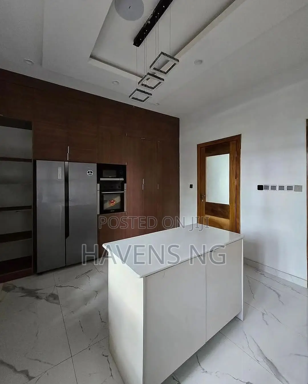 5bdrm Duplex in Lekki Phase 1 for sale