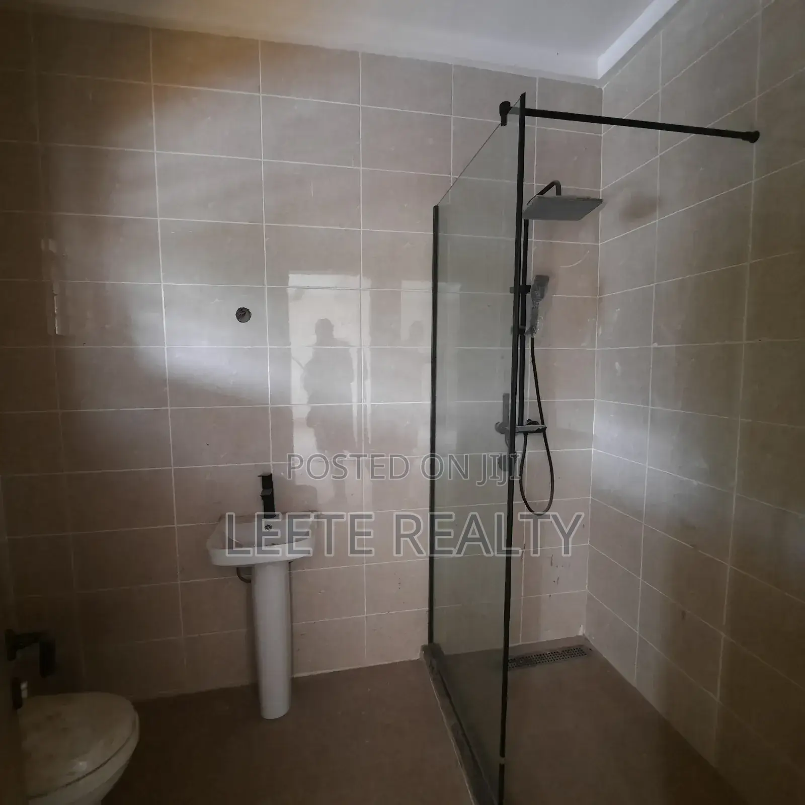 4bdrm Townhouse/Terrace in Jabi for sale