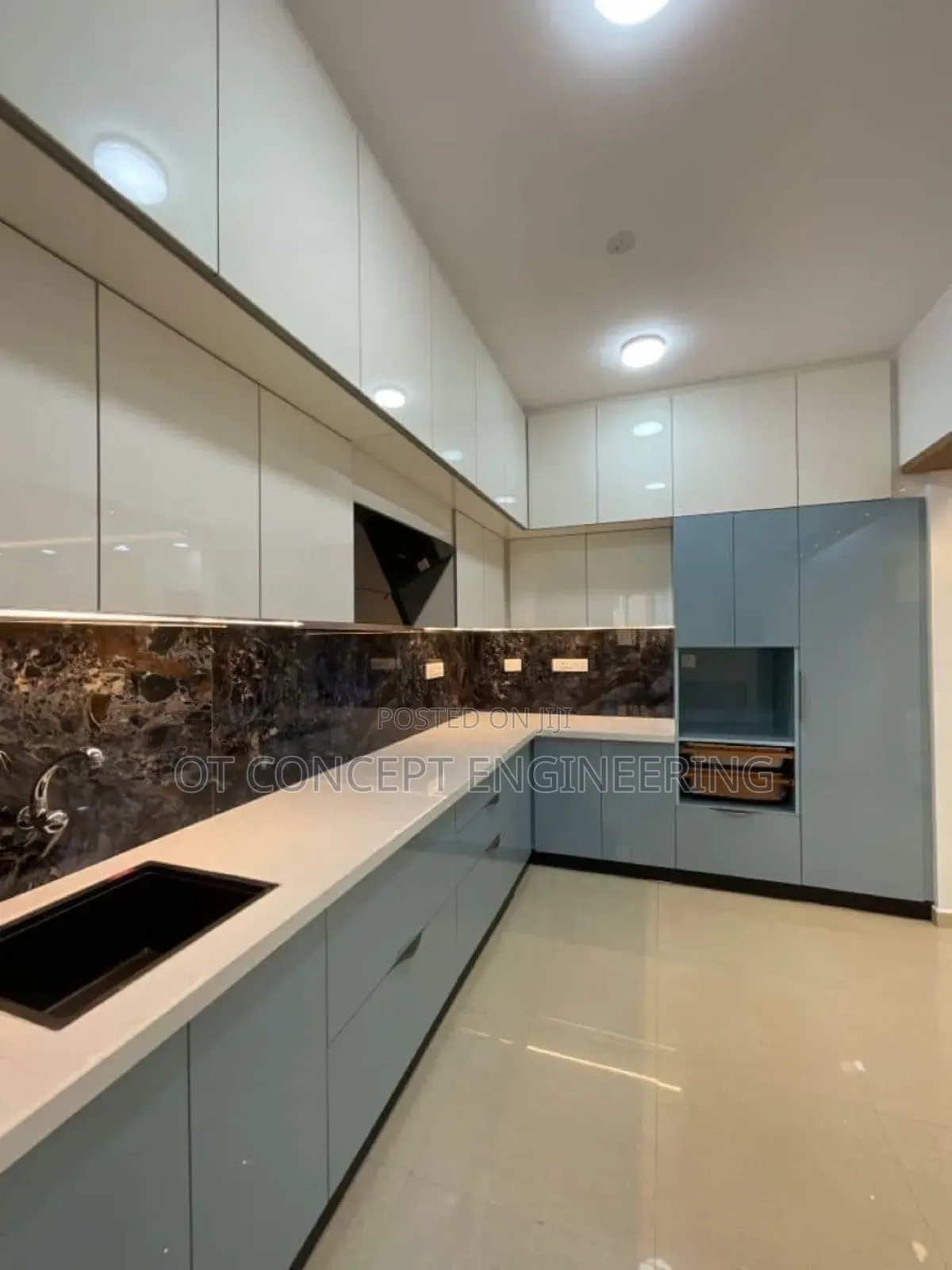HDF Glossy Finish Kitchen Cabinet