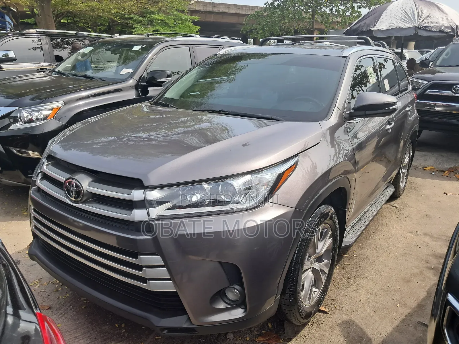 Toyota Highlander Limited 4dr SUV AWD (3.5L 6cyl 6A) 2015 Gray