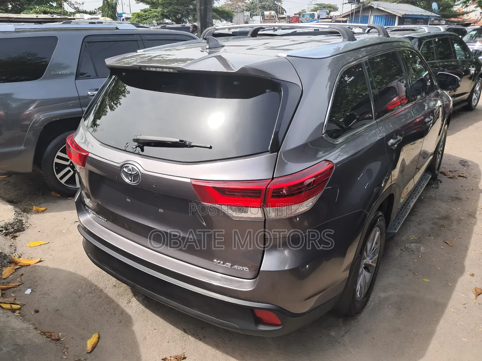 Toyota Highlander Limited 4dr SUV AWD (3.5L 6cyl 6A) 2015 Gray