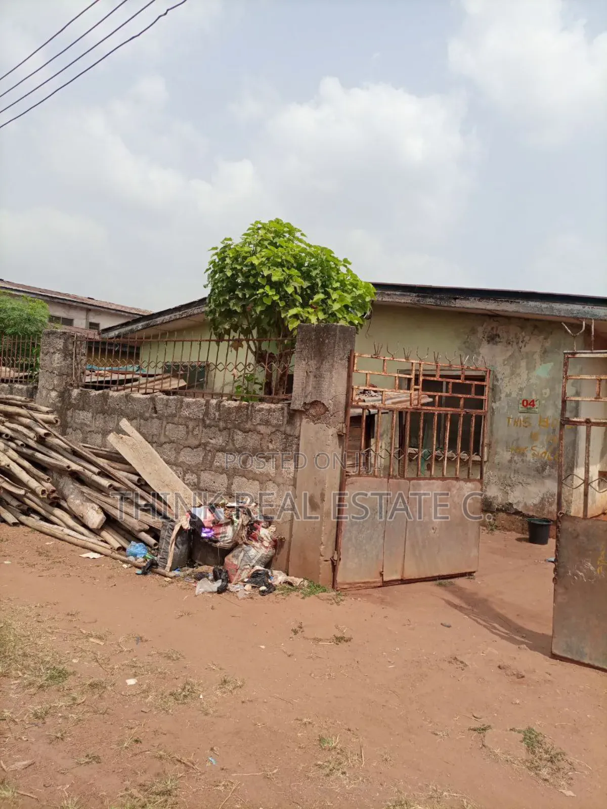 2flat at Technical,Ugbowor Has C of O,Along a Tarred Road for Sale