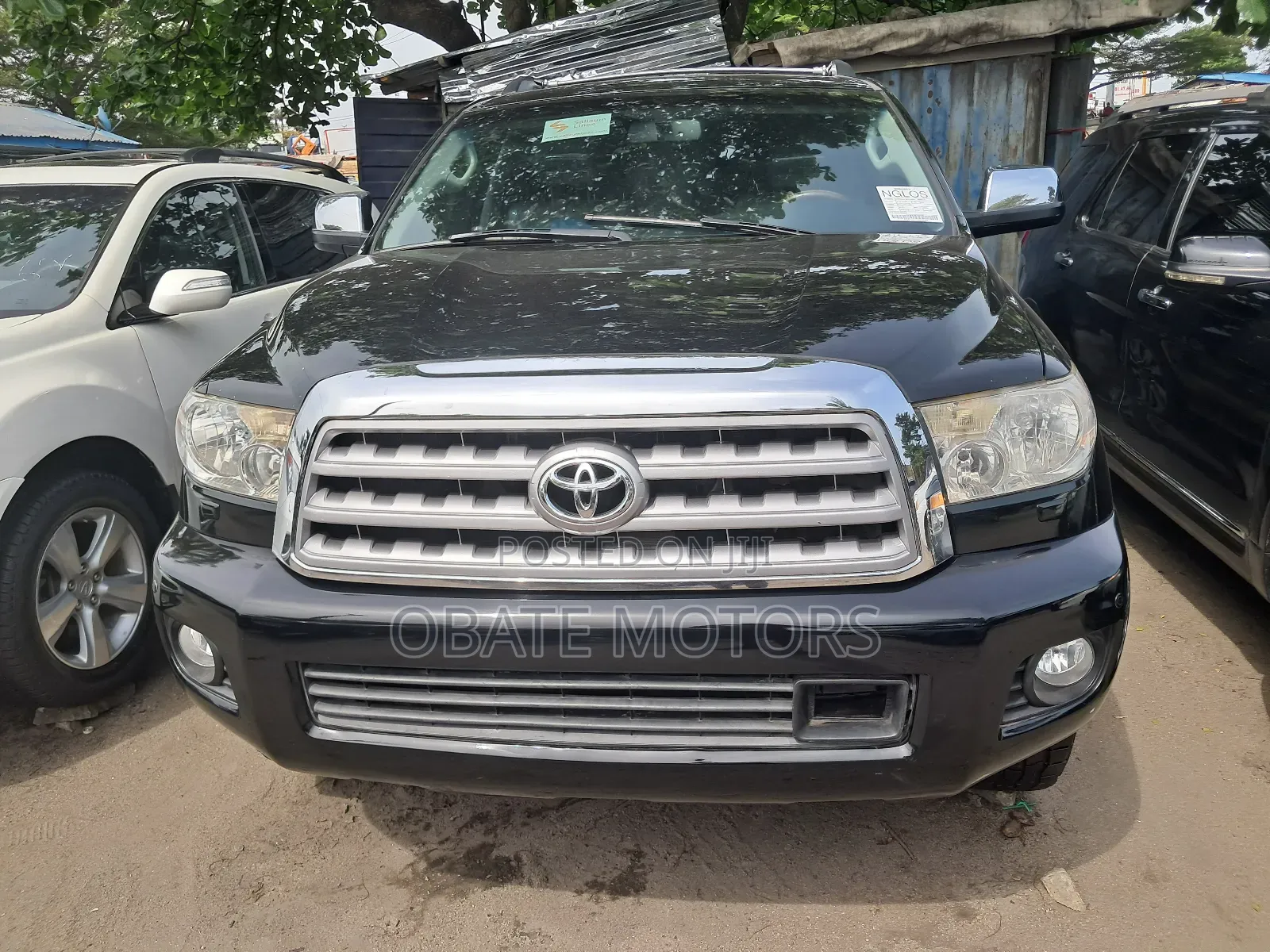 Toyota Sequoia Limited 4dr SUV 4WD (5.7L 8cyl 6A) 2012 Black