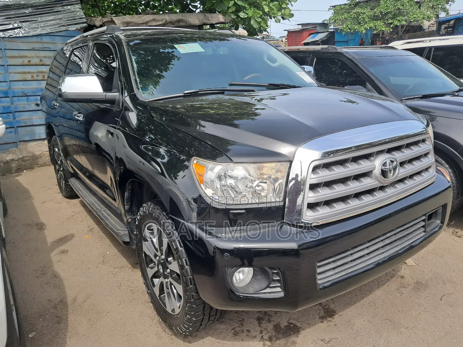 Toyota Sequoia Limited 4dr SUV 4WD (5.7L 8cyl 6A) 2012 Black