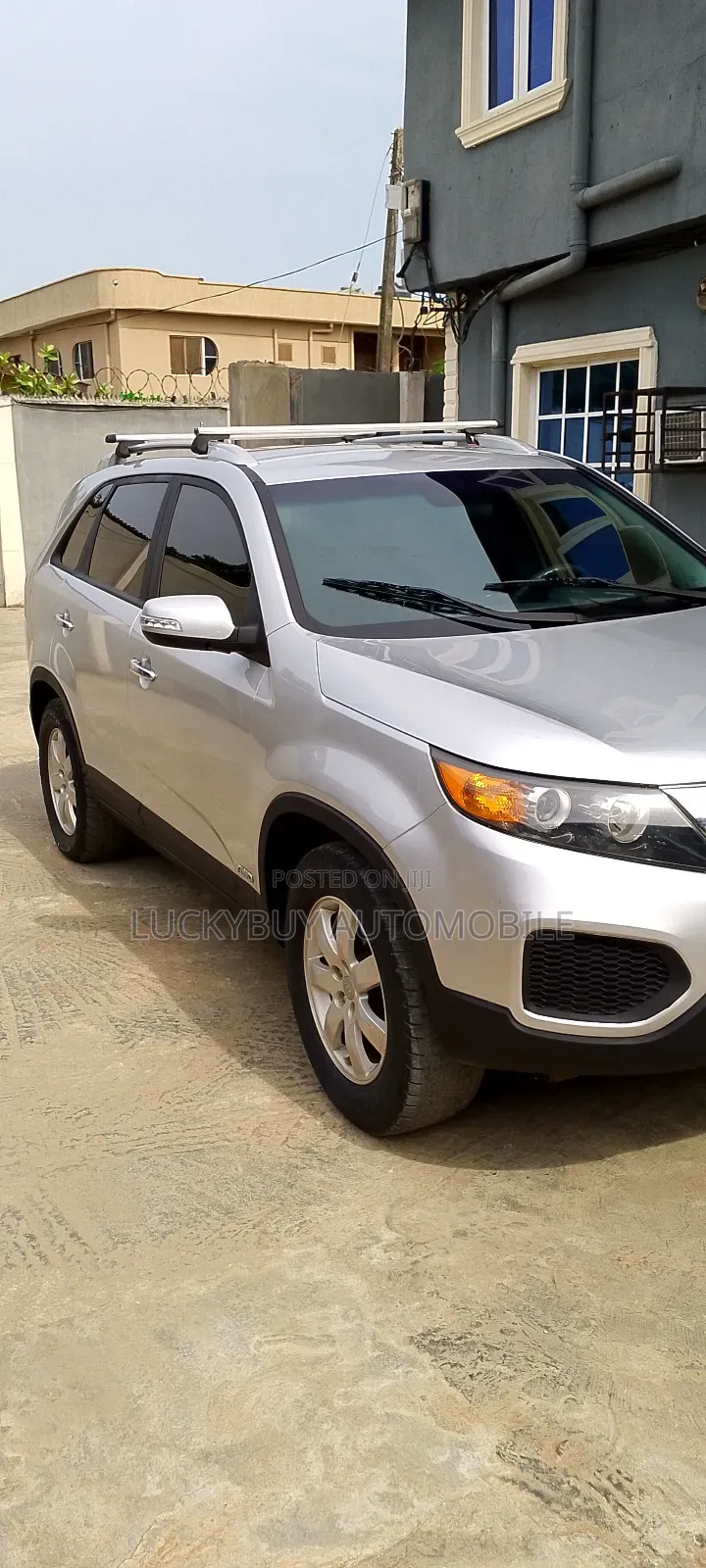 Kia Sorento LX 2012 Silver
