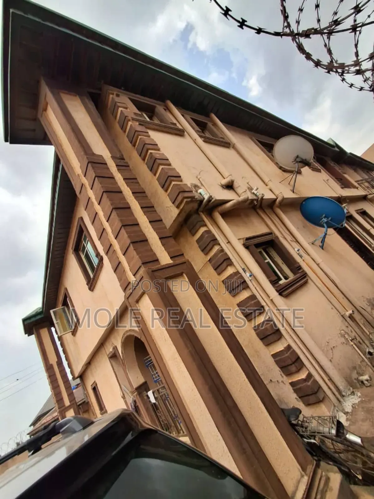 Mini Estate With 22 Flats Apapa Gra Great Investment Roi
