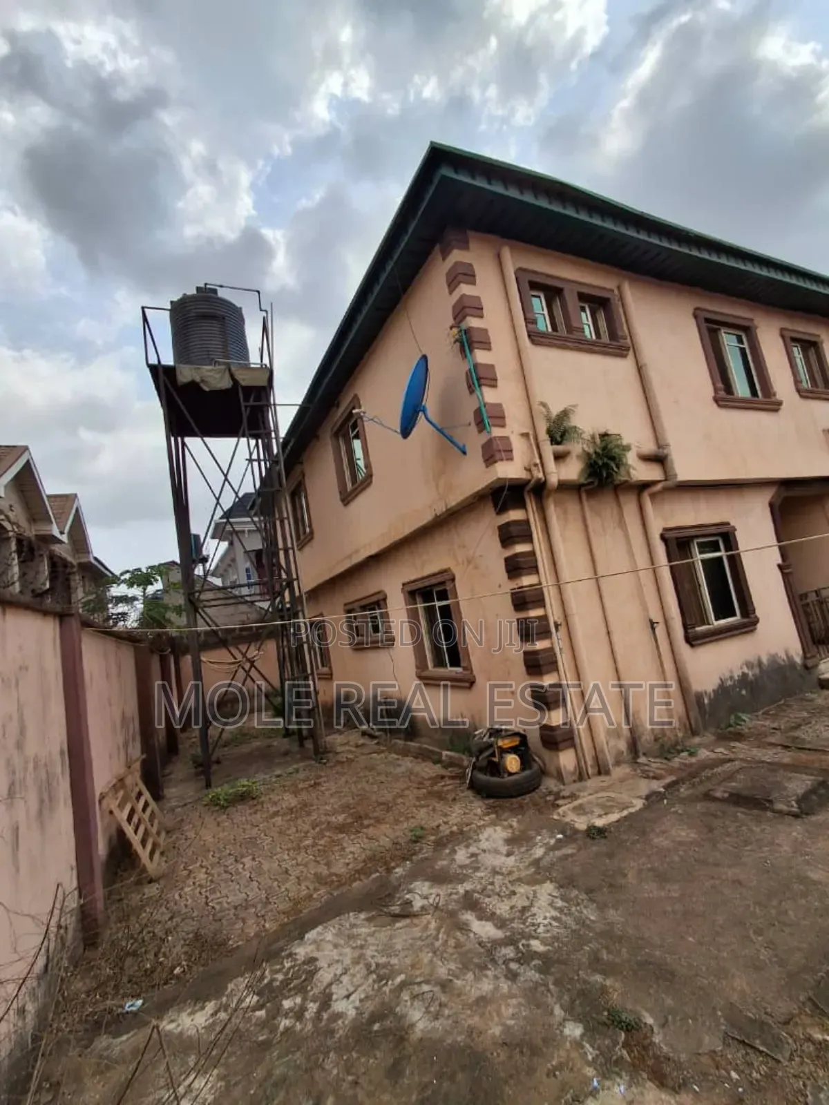2bdrm Apartment in Baruwa for sale