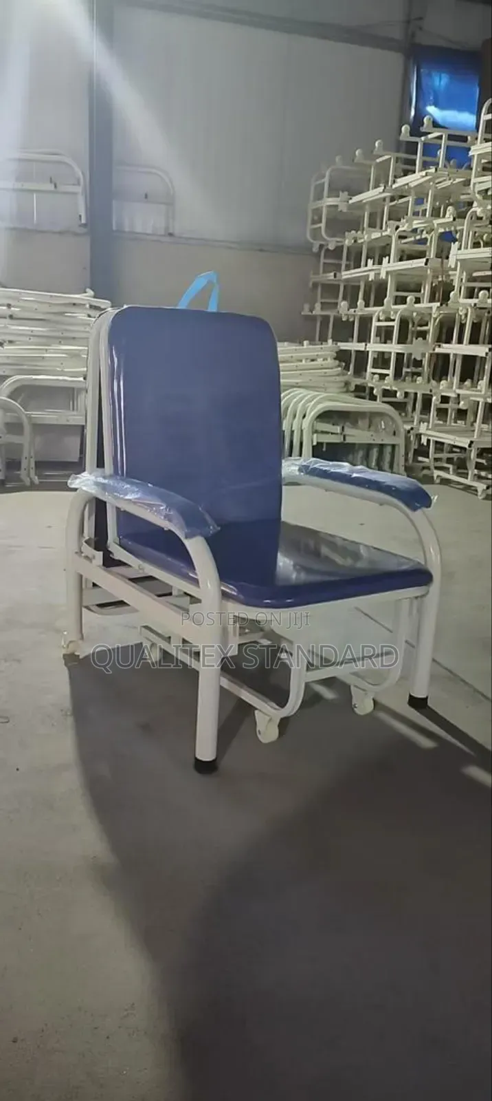 Accompany Chair