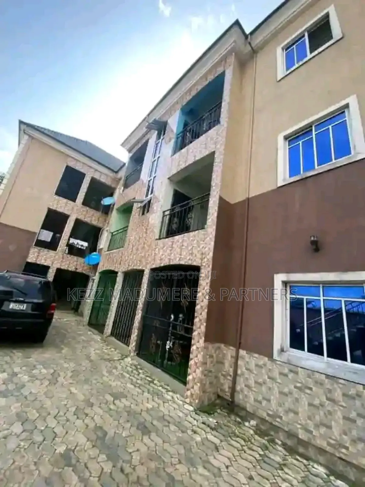 13bdrm Block of Flats in Ogbogoro Egbelu Road for sale