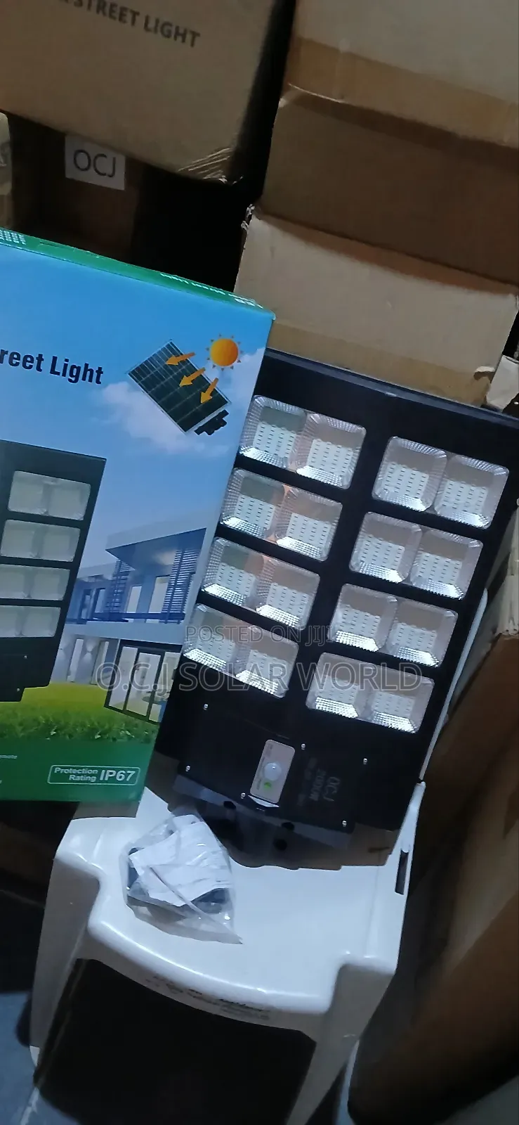 16 Eyes Solar Street Light All in One Light 3.2volts 2000w