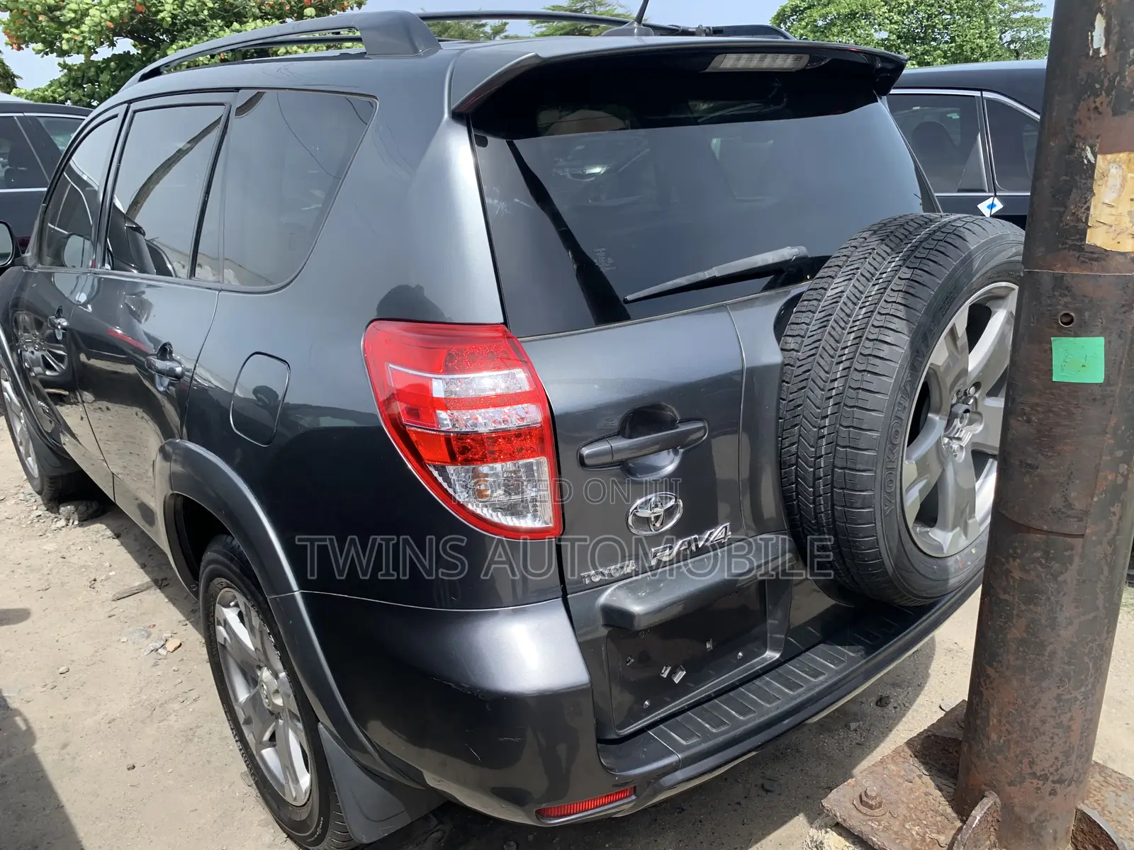 Toyota RAV4 2.5 Limited 2010 Gray