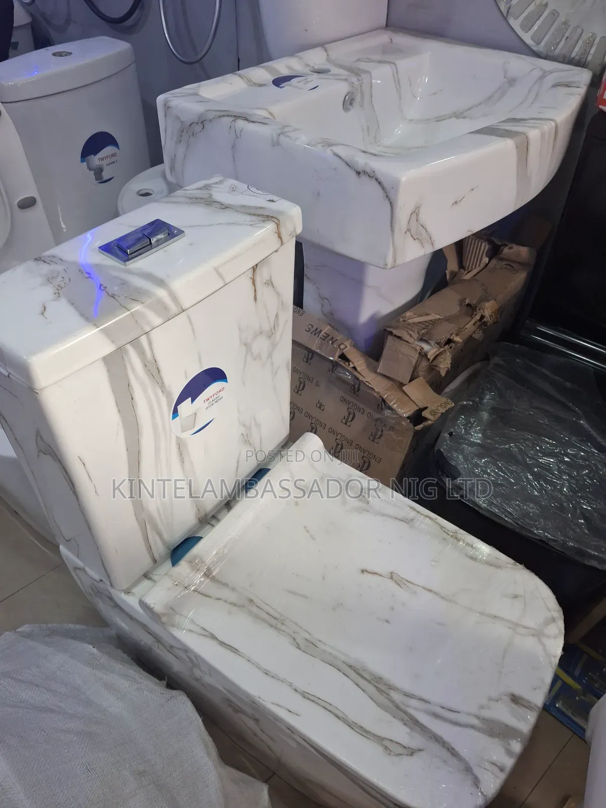 Complete Set of Toilet Seat - Kamara Colour
