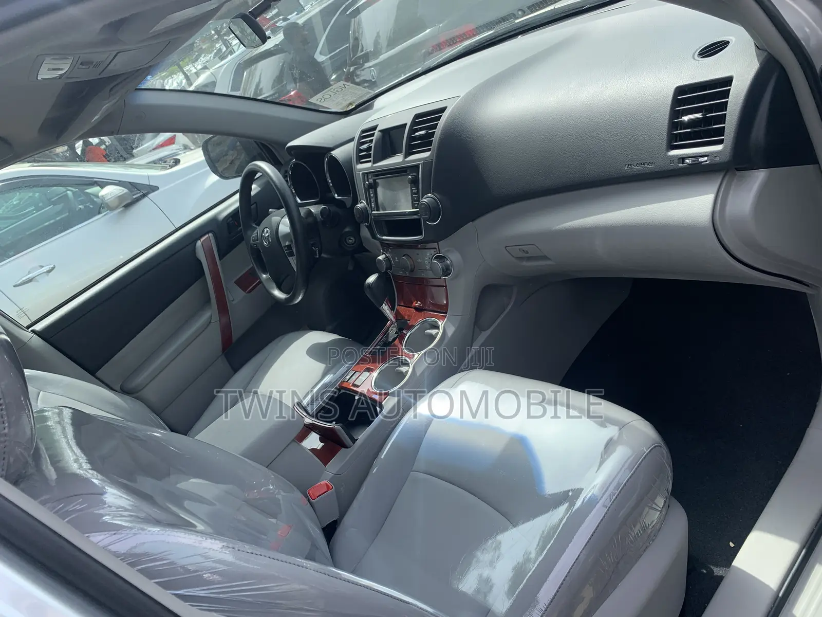 Toyota Highlander Limited 3.5l 4WD 2013 Silver