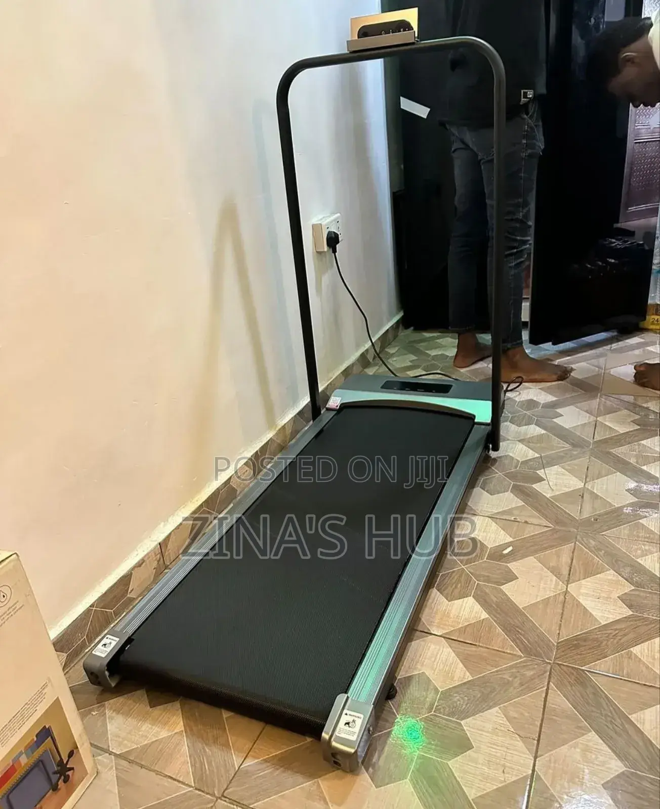 Platform Treadmill With Handle Bar