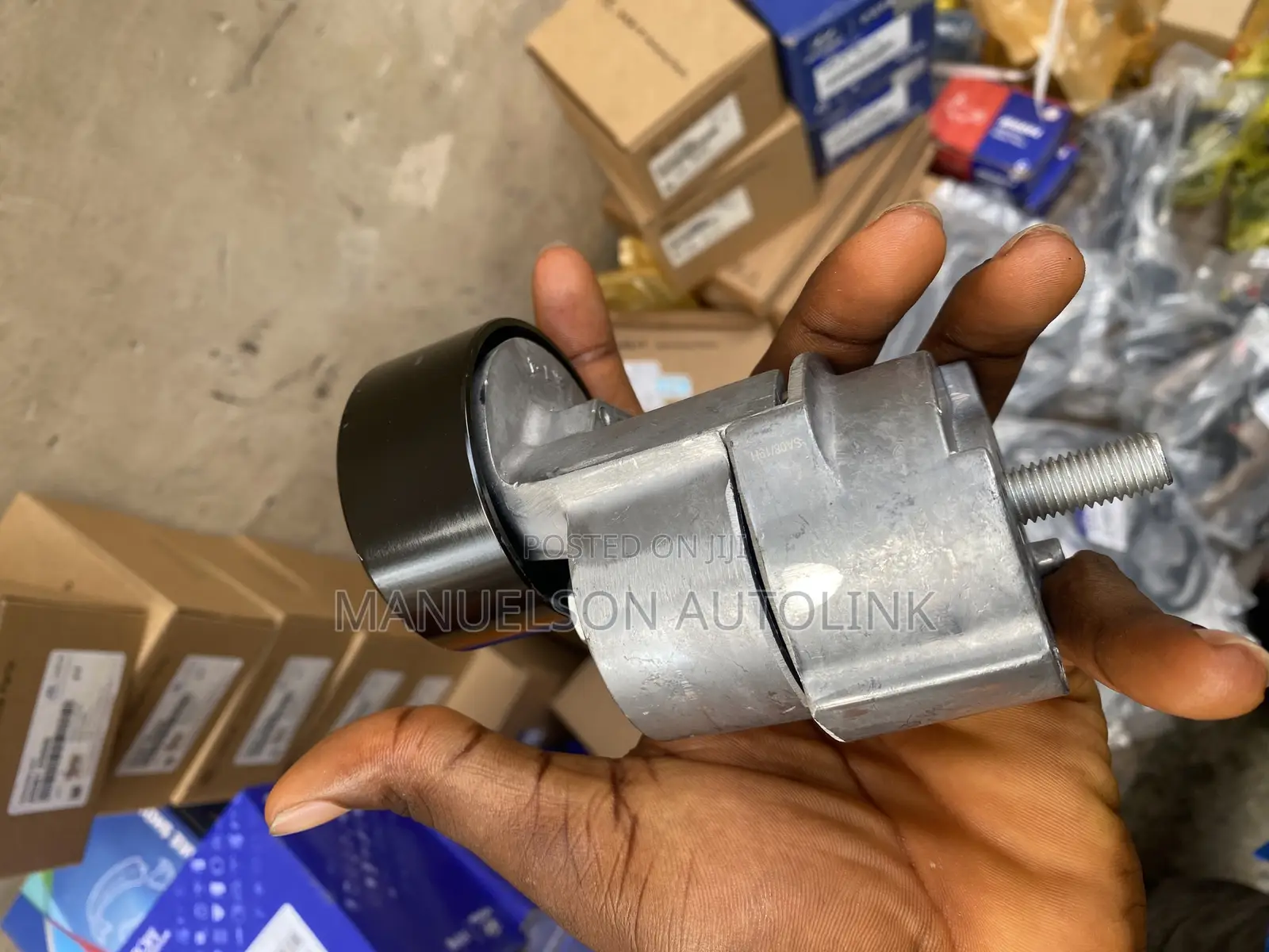 Tensioner / Hyundai Santa Fe 10-15 Tucson 10-15 Sonata 06-14