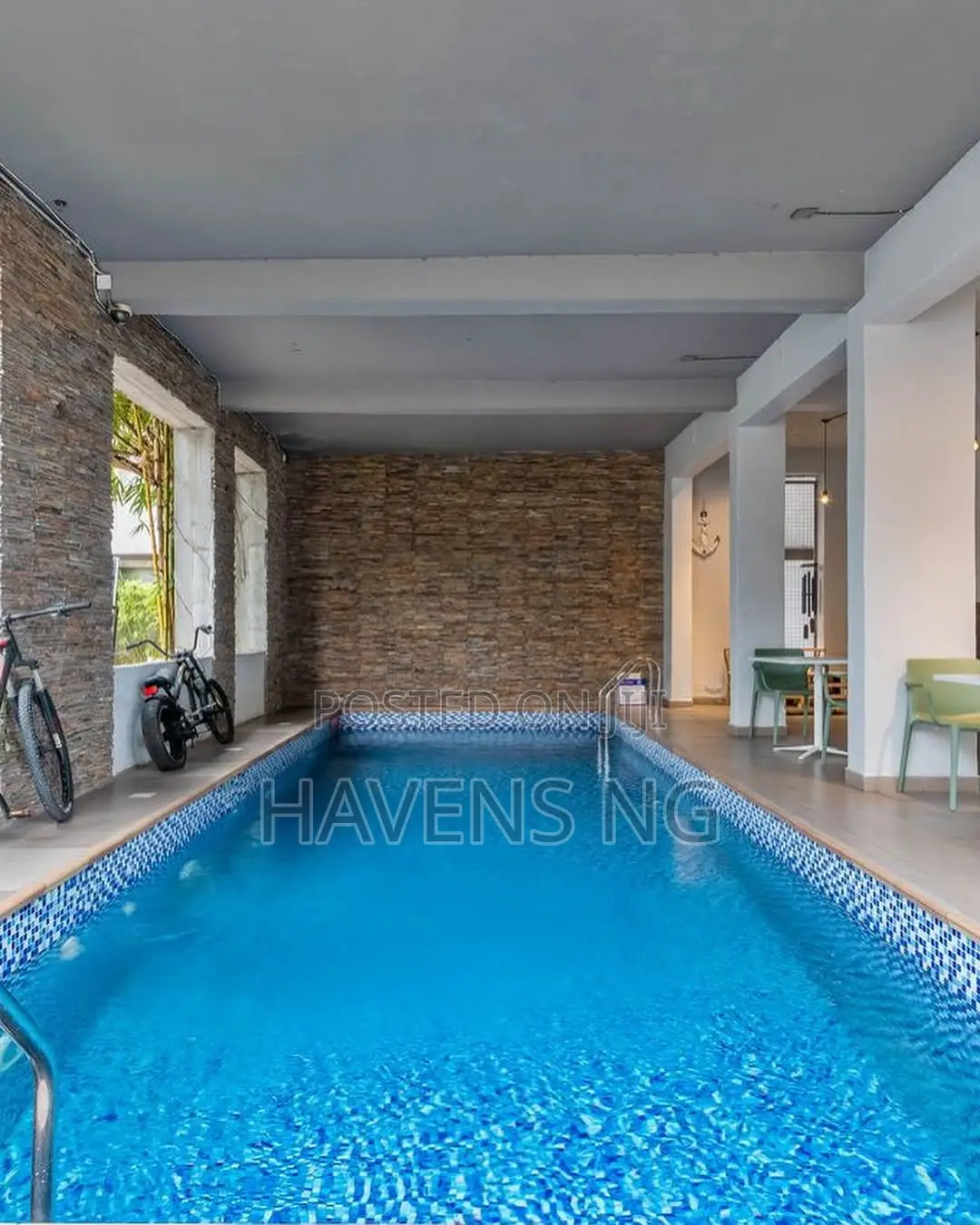A Stunning and Stylish 2-Bedroom Loft Maisonette