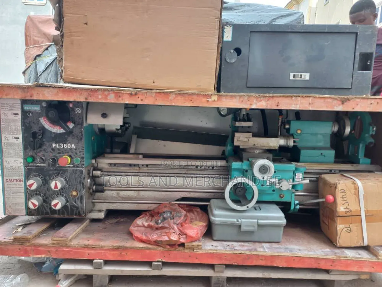 Lathe Machine (1mtr,1.5mtr, 2mtr)