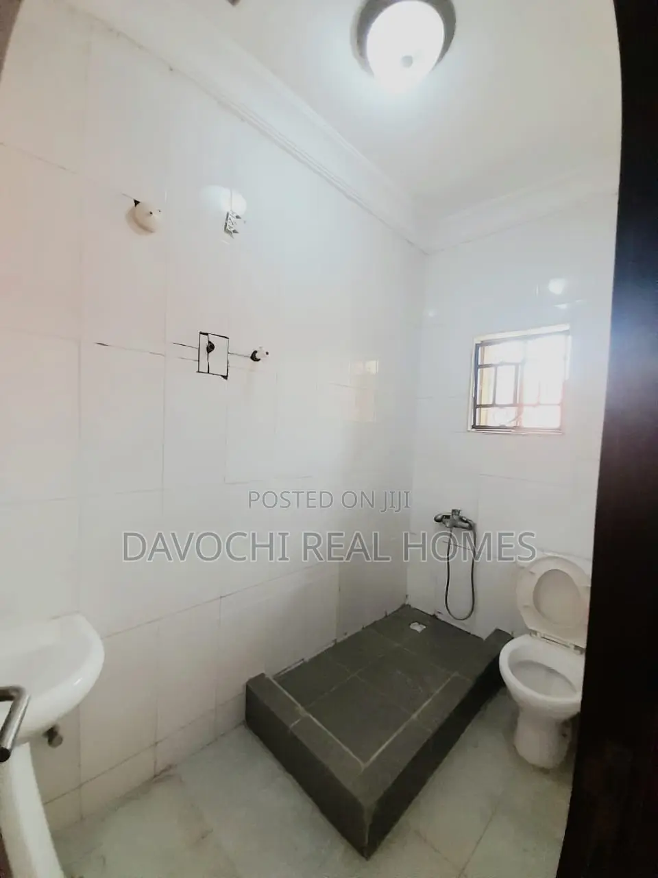 3bdrm Apartment in Thomas Estate, Ajah for rent