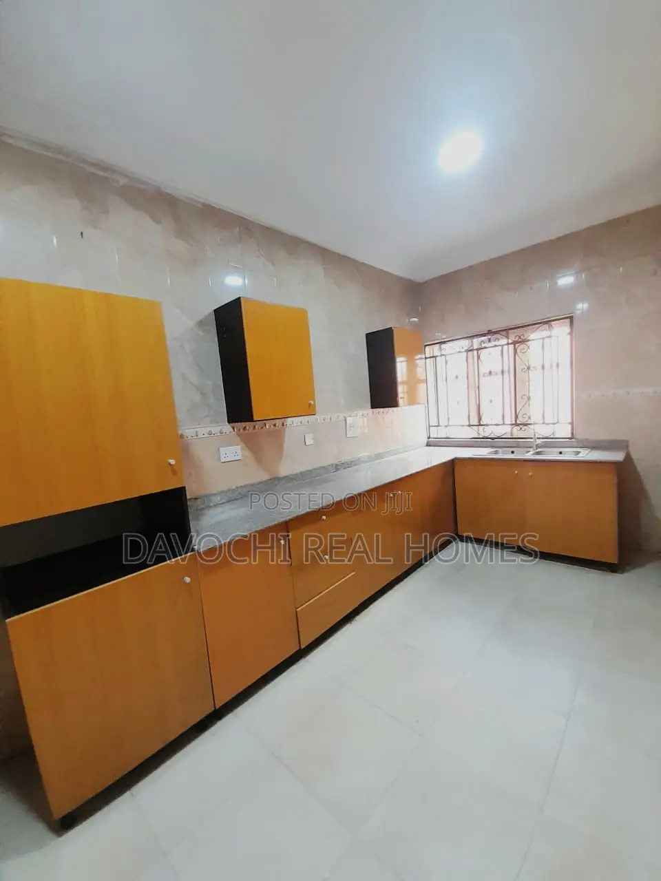 3bdrm Apartment in Thomas Estate, Ajah for rent