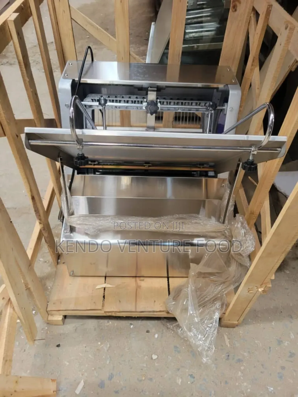 Industrial / Commercial Bread Slicer