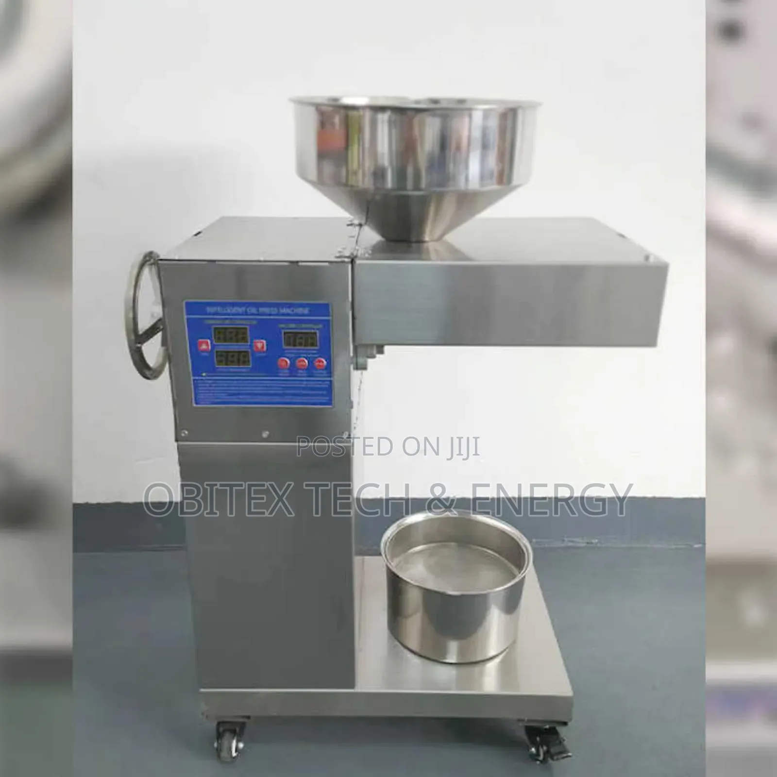 High-Quality Oil Extractor / Oil Press Machine for Groundnut, 20kg/Hr