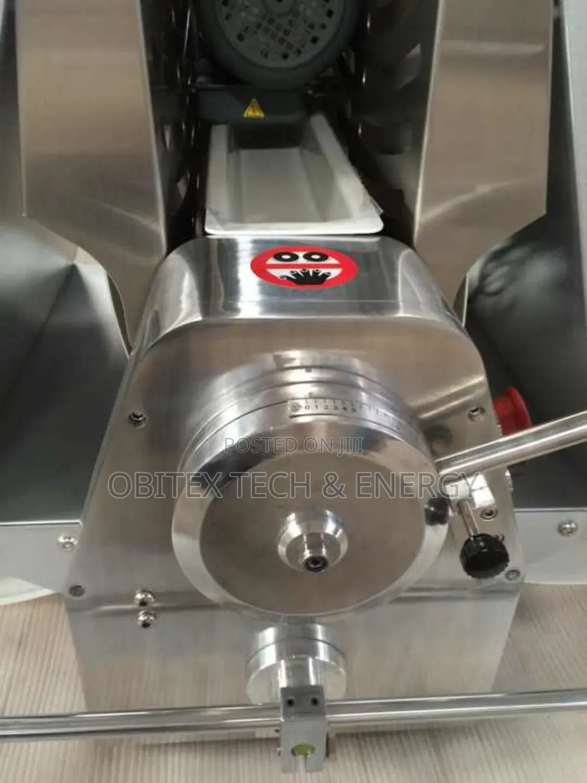 Table Top Dough Sheeter – For Commercial Kitchens Bakeries