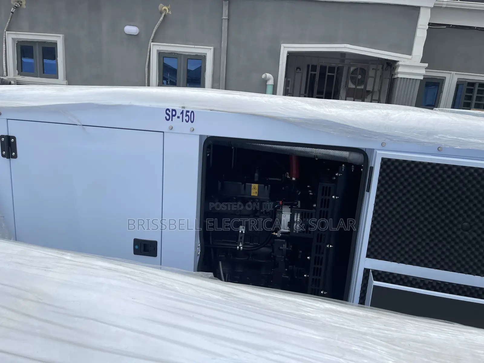 Heavy-duty England Perkins Soundproof Diesel Generator150kva