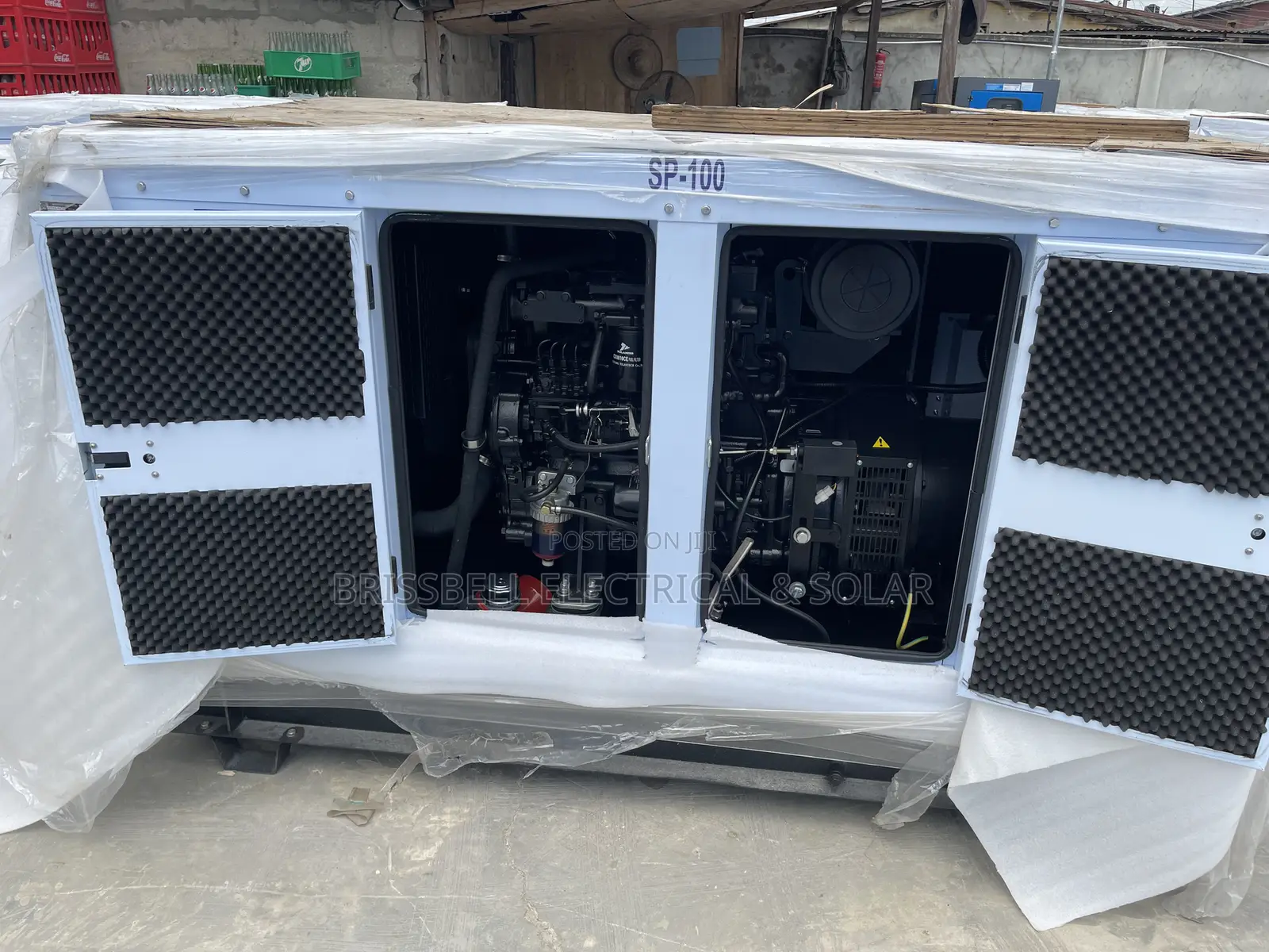 Heavy-duty England Perkins Soundproof Diesel Generator100kva