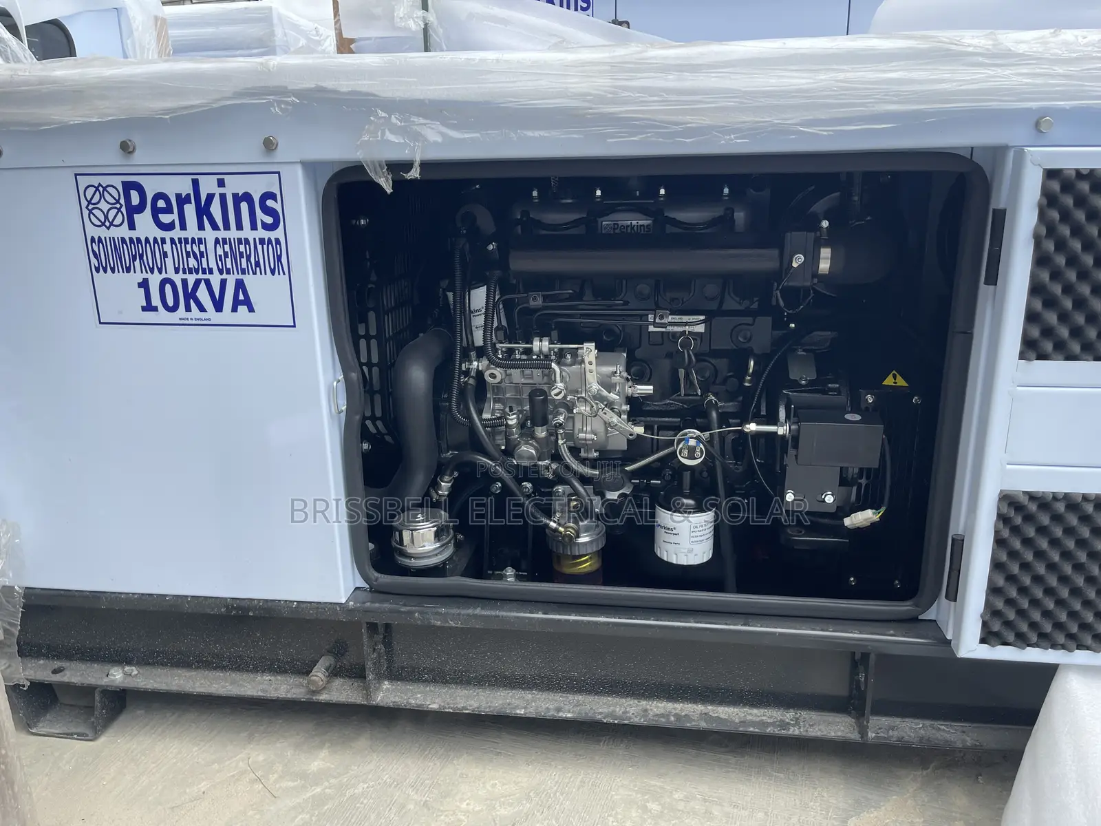 Heavy-duty England Perkins Soundproof Diesel Generator 10kva