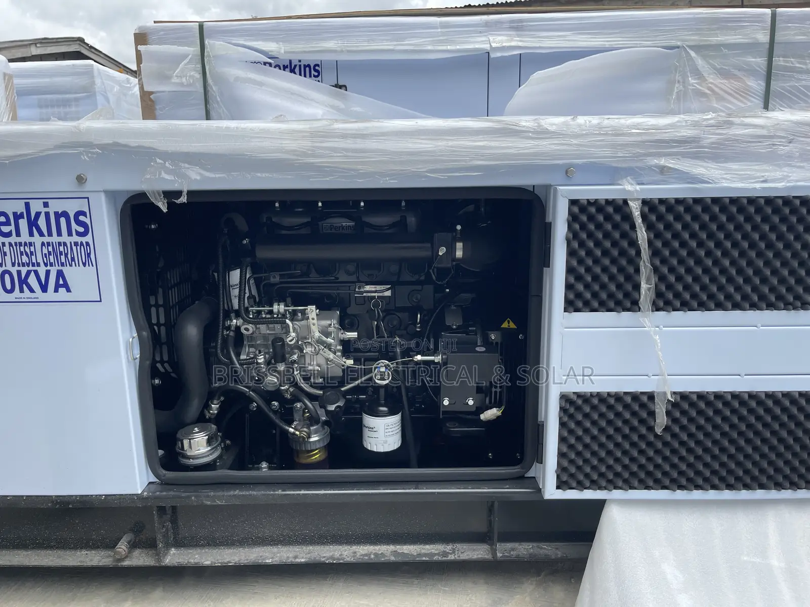 Heavy-duty England Perkins Soundproof Diesel Generator 10kva