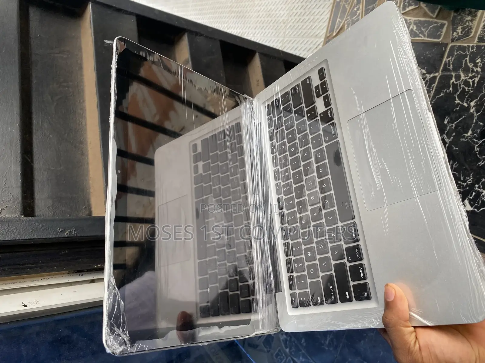 New Laptop Apple MacBook Pro 8GB Intel Core I5 HDD+SSD 500GB
