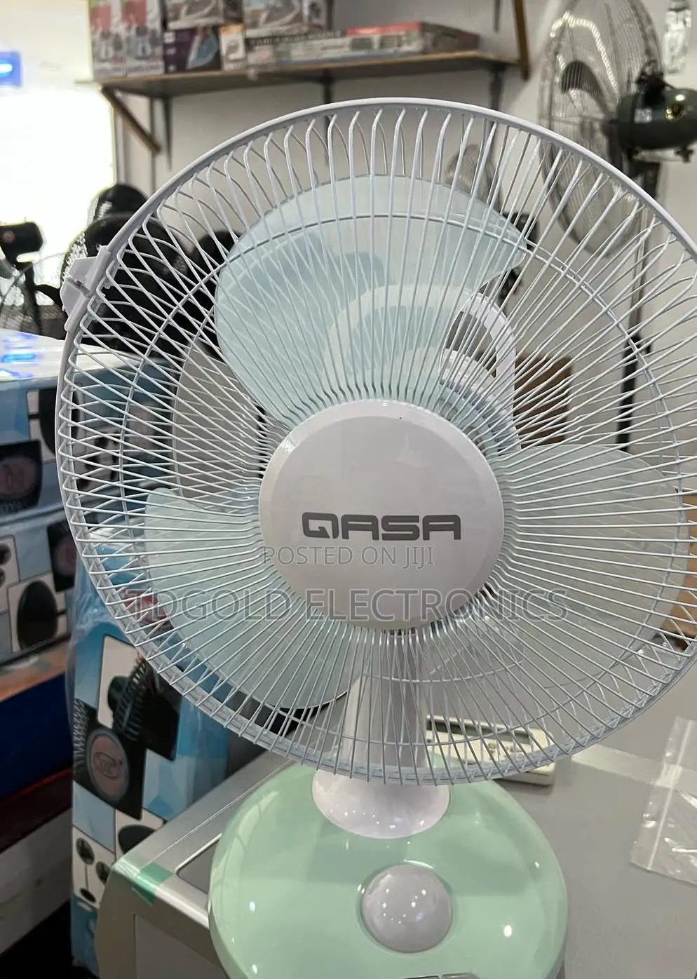 Qasa 12-Inch Rechargeable Table Fan