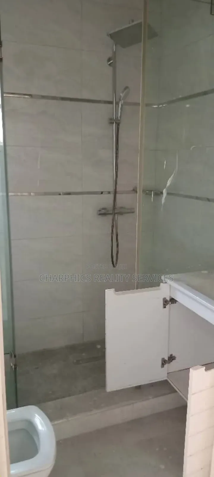 3bdrm Apartment in Ikoyi for rent