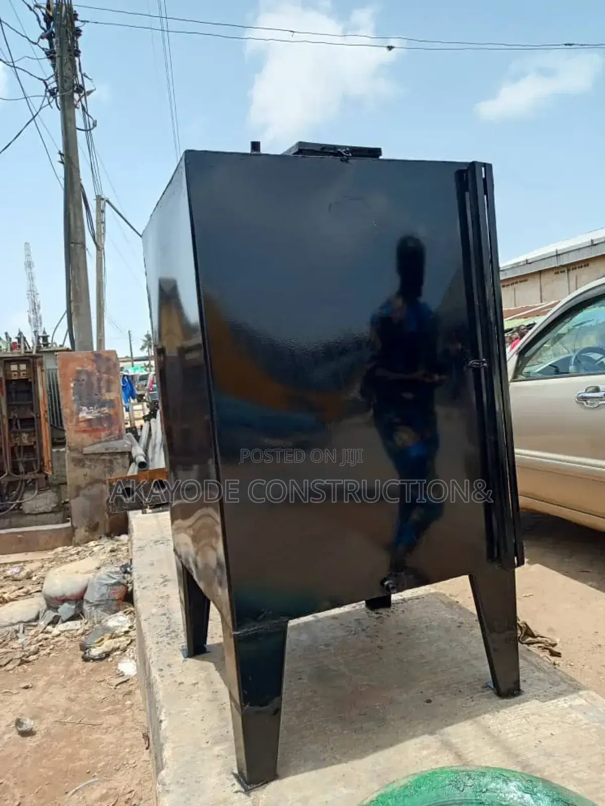 Calibrated 1000l of Diesel Tank