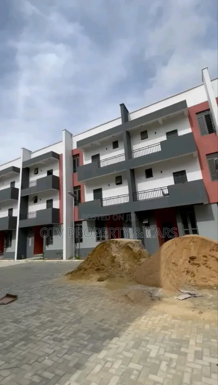 Furnished 4bdrm Townhouse/Terrace in Ikate for sale
