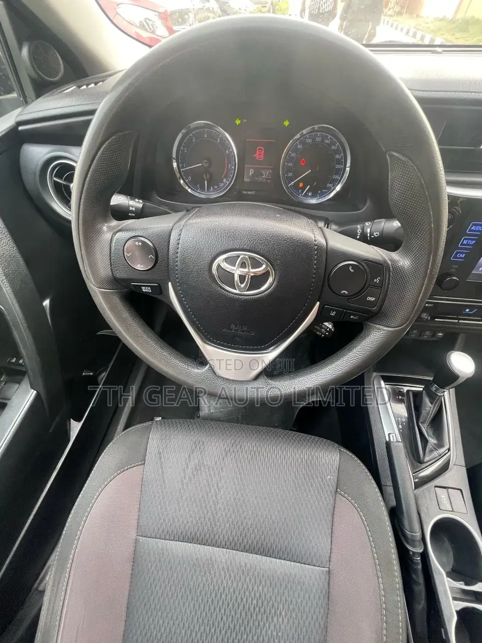 Toyota Corolla LE ECO 4dr Sedan (1.8L 4cyl CVT) 2017 Brown