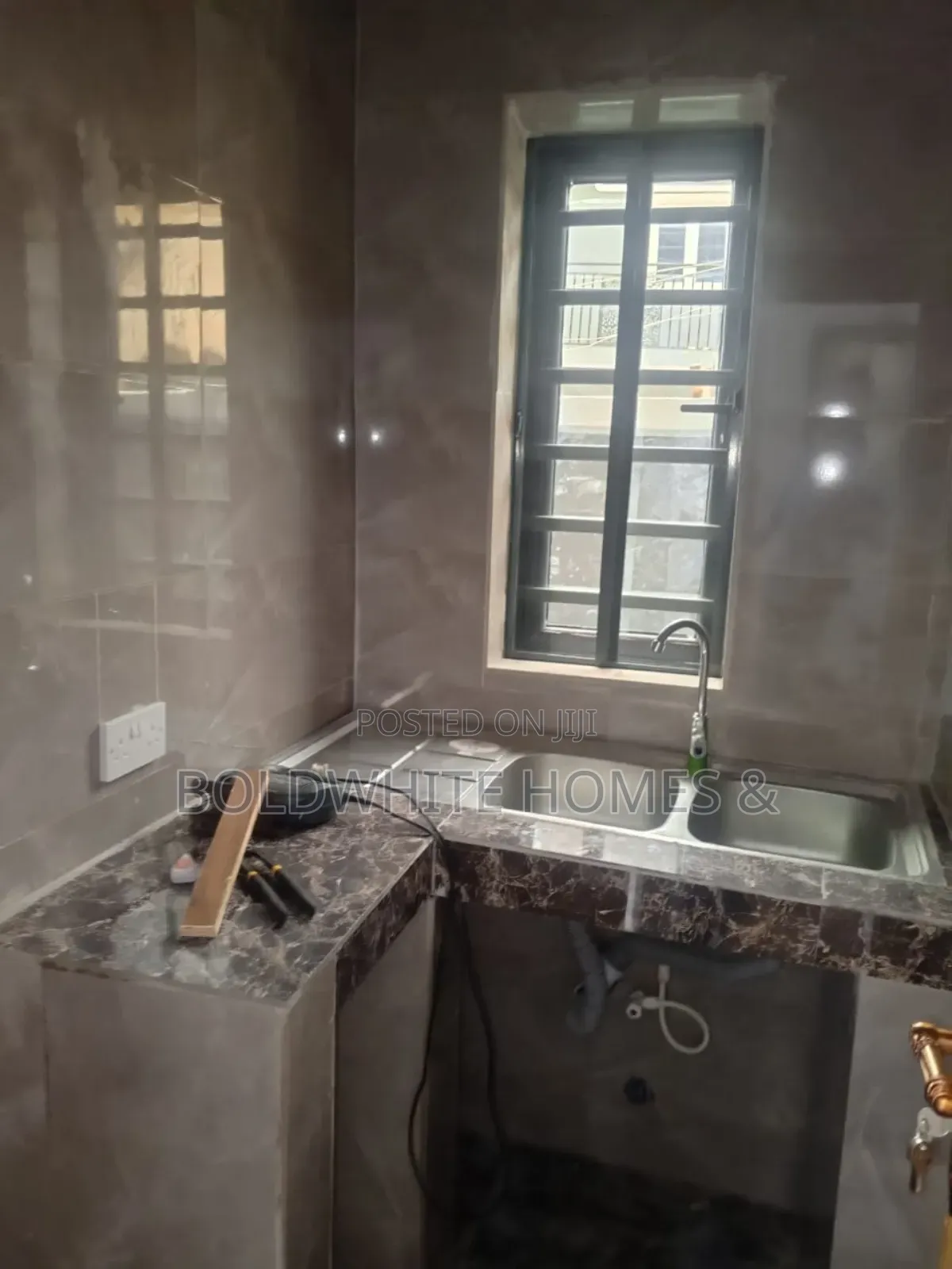 Mini Flat in Apata, Oke-Ira / Ogba for rent
