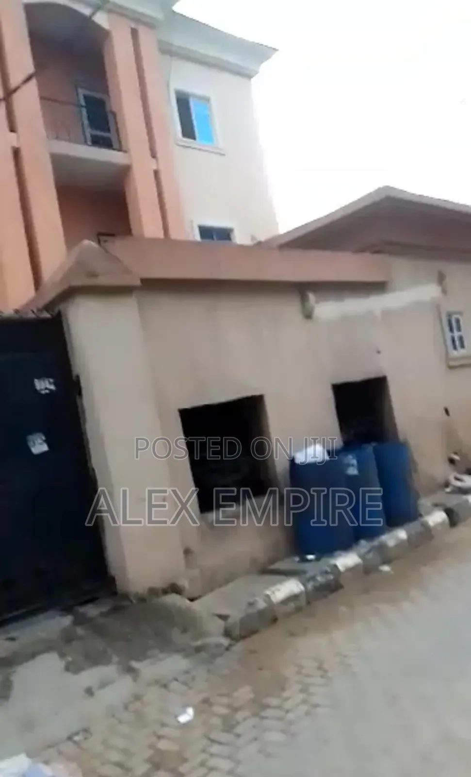 2bdrm Block of Flats in Ago Palace for sale