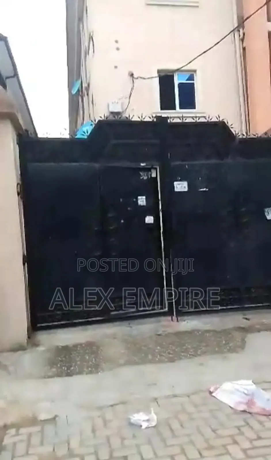 2bdrm Block of Flats in Ago Palace for sale