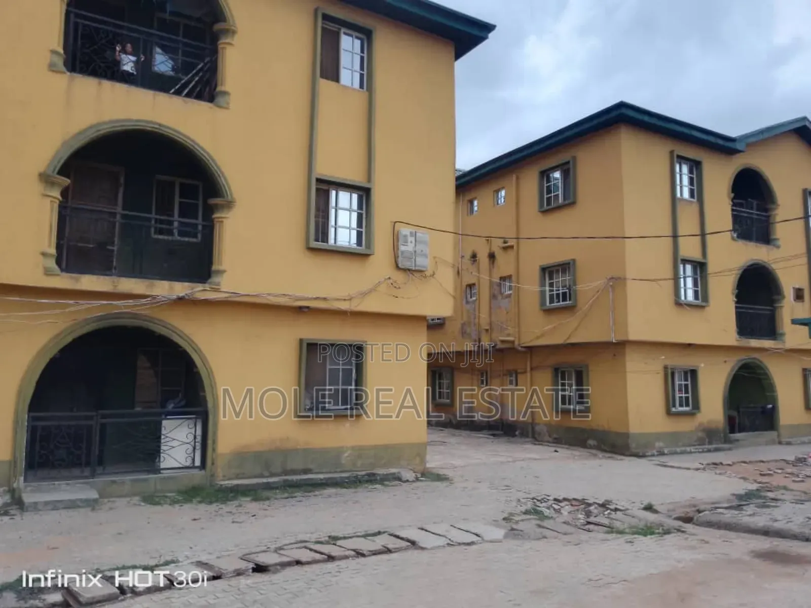 3bdrm Apartment in Gowon Estate, Egbeda for sale