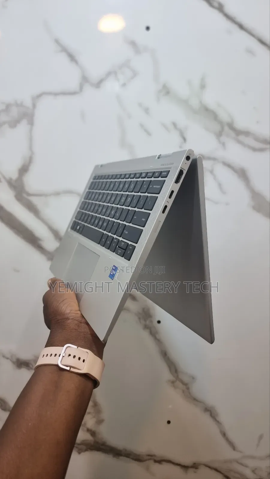 Laptop HP EliteBook 830 G8 1GB Intel Core I7 SSD 512GB