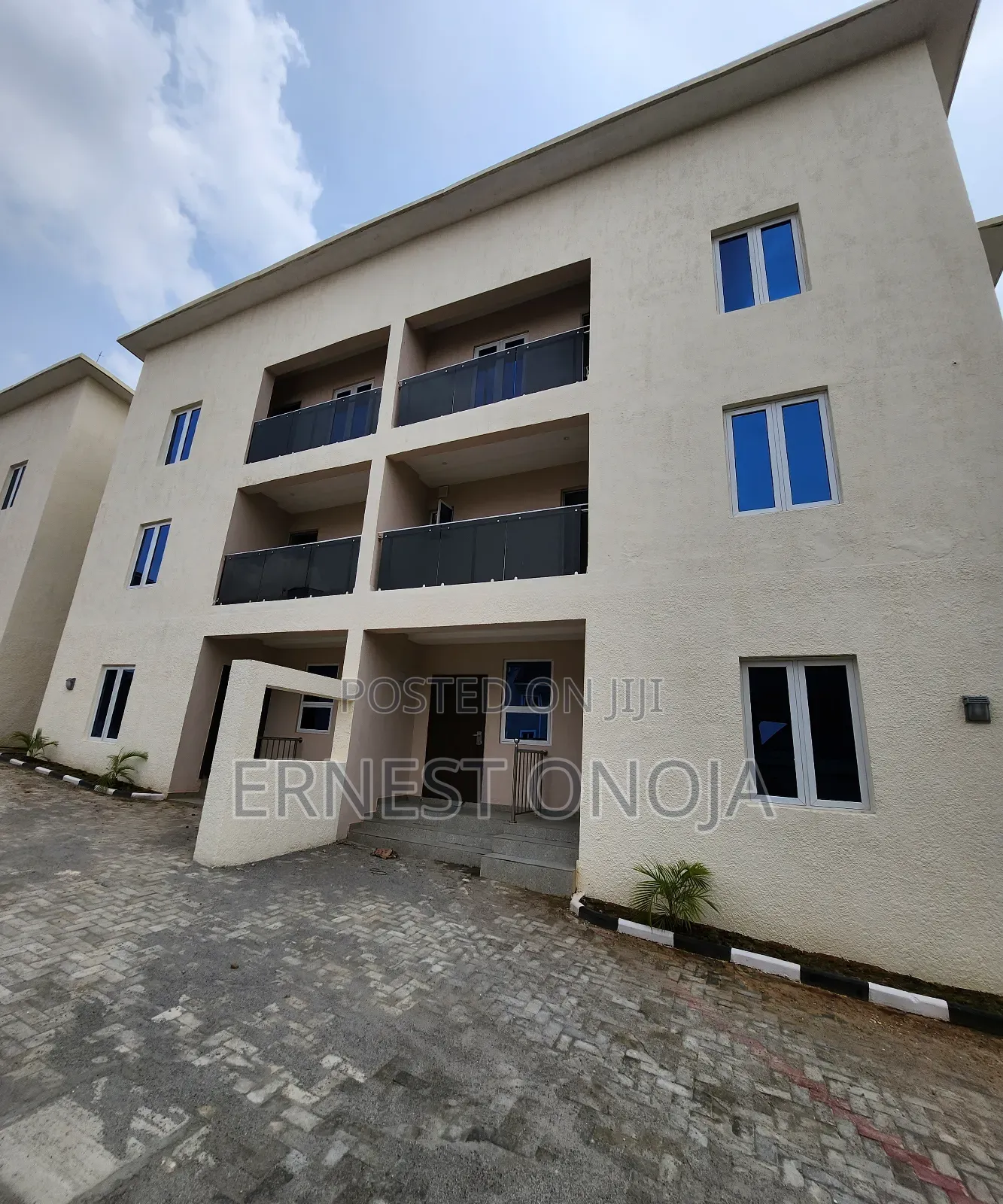 4bdrm Townhouse/Terrace in Apo Zone B for sale
