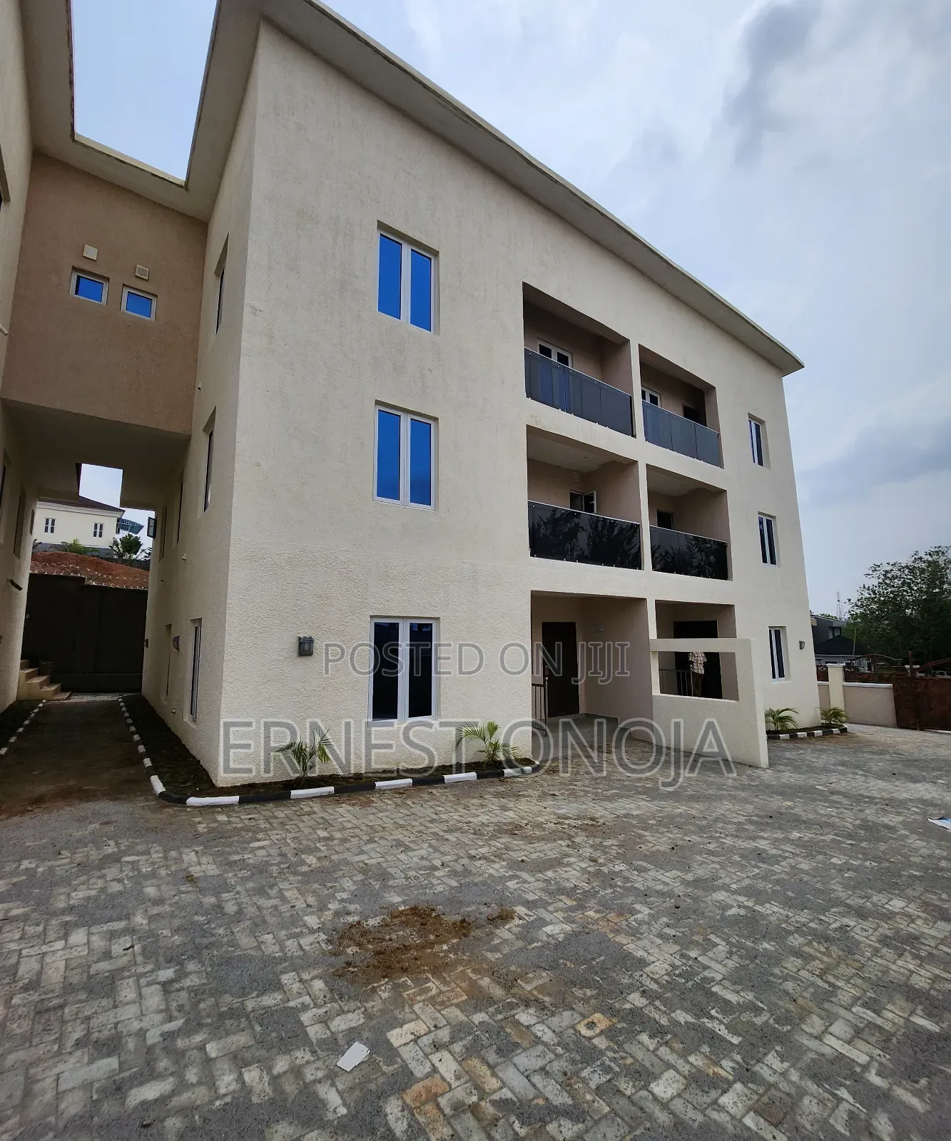 4bdrm Townhouse/Terrace in Apo Zone B for sale