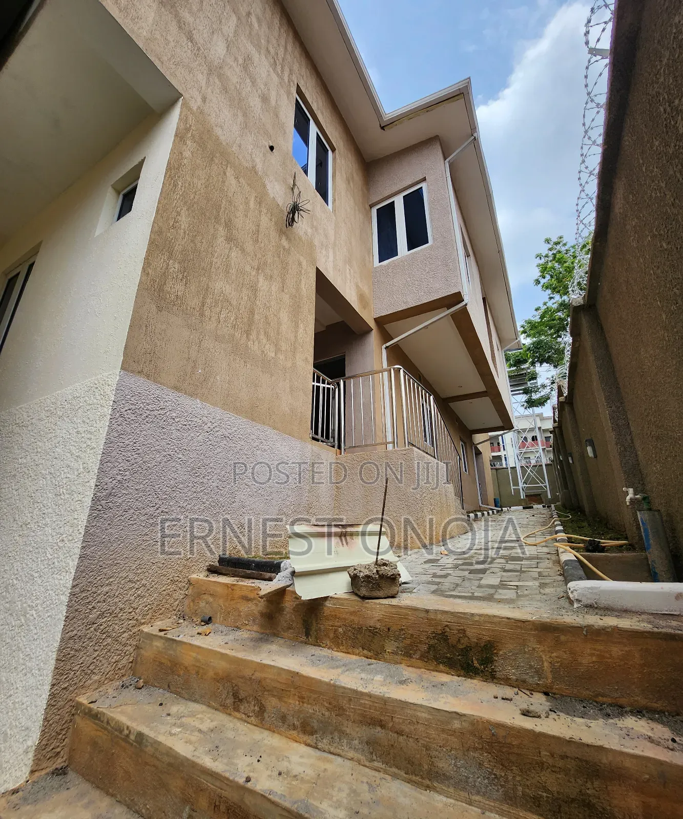 3bdrm Townhouse/Terrace in Apo By Legislative, Zone B for sale