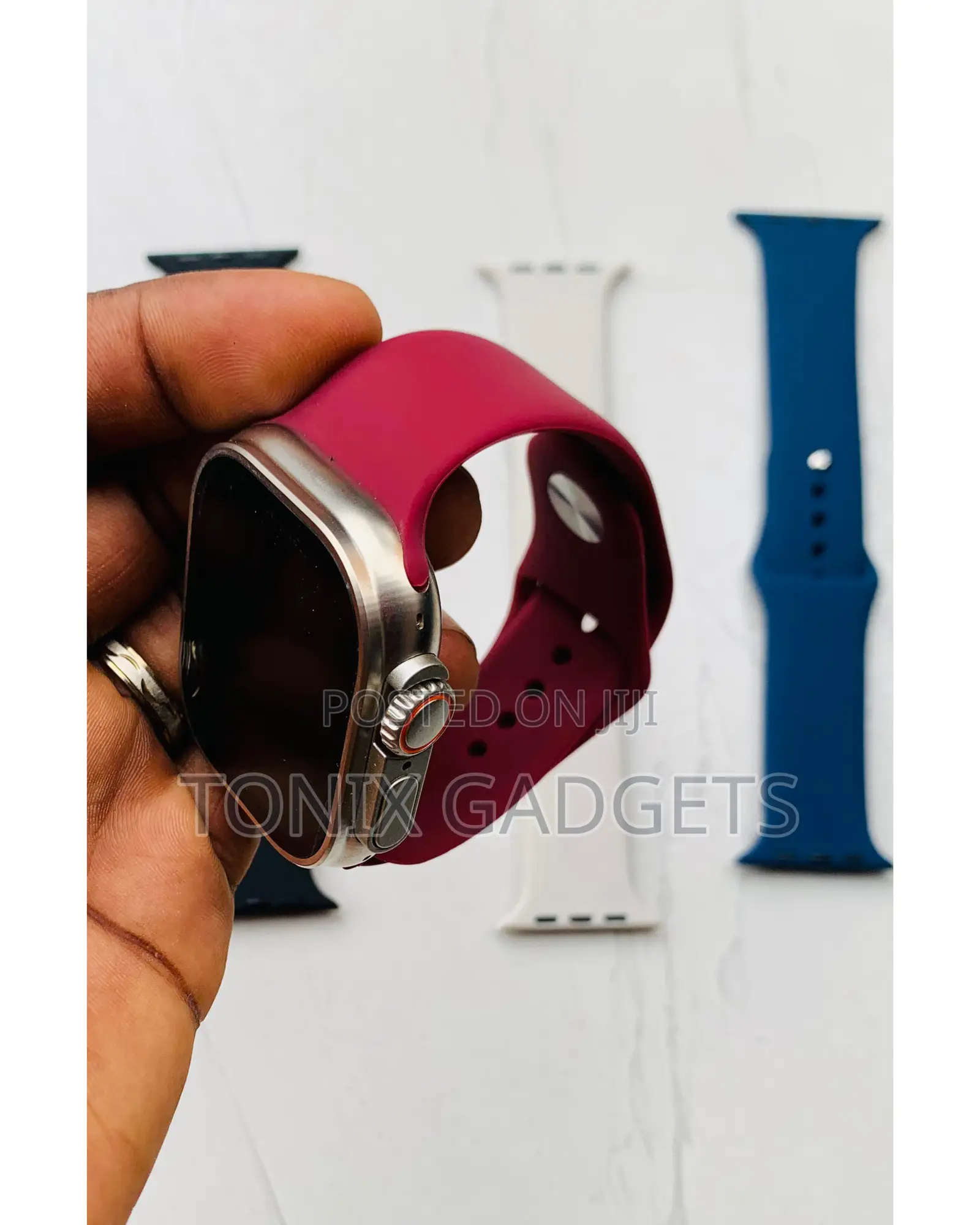 Fashionable Silicon Strap for Apple Watches / Smartwatches