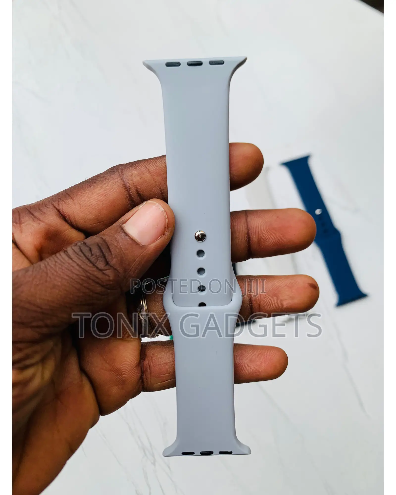Fashionable Silicon Strap for Apple Watches / Smartwatches