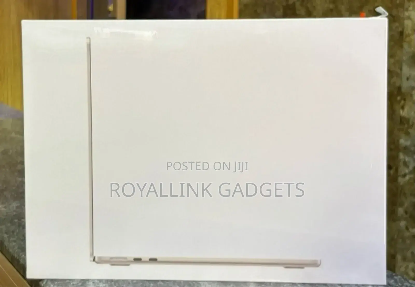 New Laptop Apple MacBook Pro 2022 M2 16GB Intel Core i9 SSD 256GB