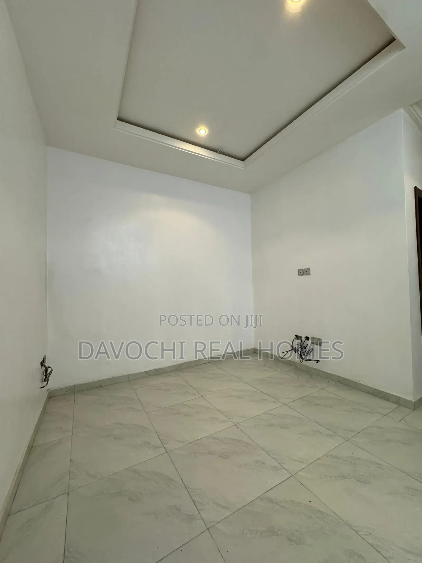 4bdrm Duplex in Orchid Road Lekki Phase 2 for sale