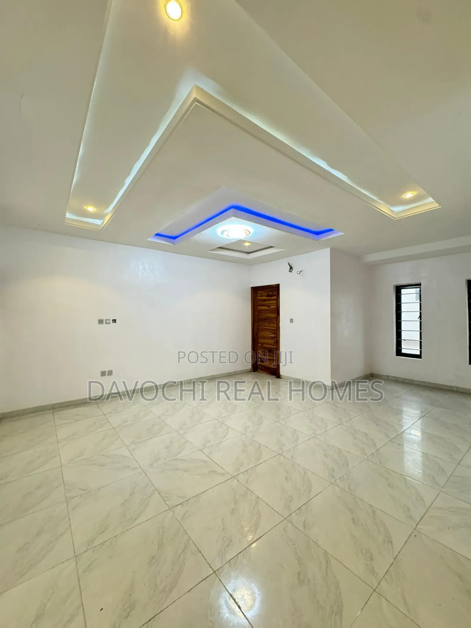 4bdrm Duplex in Orchid Road Lekki Phase 2 for sale