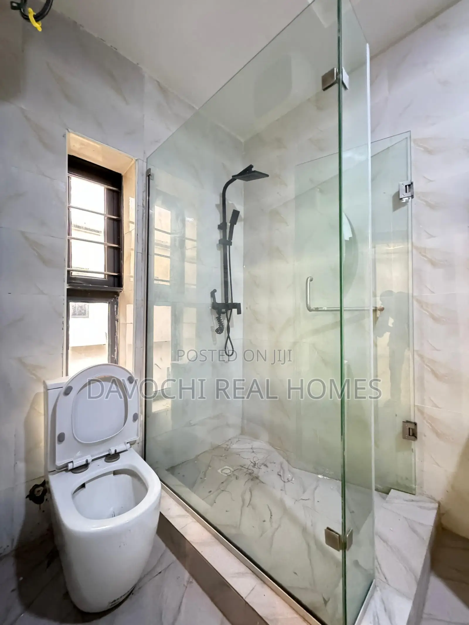 4bdrm Duplex in Orchid Road Lekki Phase 2 for sale